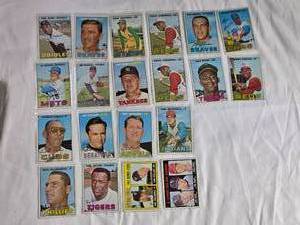 lot 225 image: Lot of 20 1967 Topps Vintage Baseball Cards
