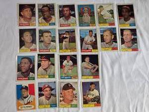 lot 228 image: Lot of 20 1961 Topps Vintage Baseball Cards
