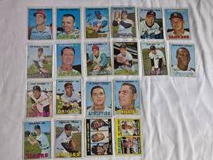 lot 230 image: Lot of 20 1967 Topps Vintage Baseball Cards