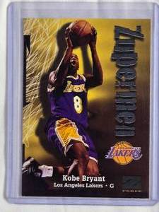 lot 300 image: Kobe Bryant 1998 Skybox Z-Force Zupermen #195 - Los Angeles Lakers
