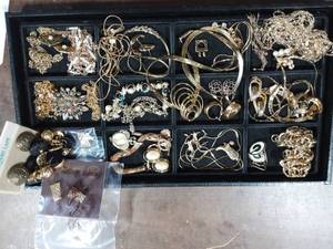lot 31 image: Contents On Tray-Assorted Gold Tone Jewelry