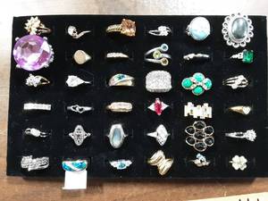 lot 37 image: 36-Assorted Rings