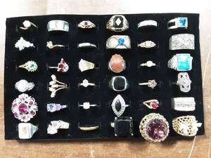 lot 40 image: 36-Assorted Rings