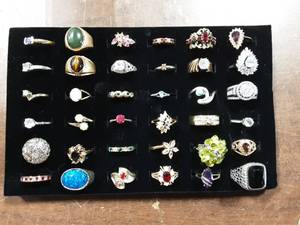 lot 43 image: 36-Assorted Rings