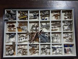 lot 61 image: Lot Of Cuff Links, Tie Tacks, & Tie Clips