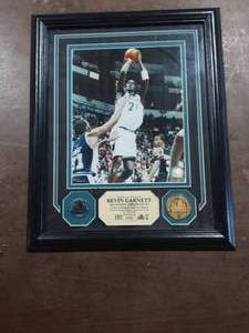 lot 21 image: Limited Edition MN Timberwolves Kevin Garnett Framed Photograph Wall Plaque With Medallion & Collector Pin 13x16