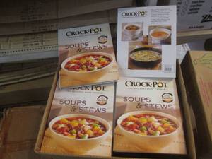 lot 17 image: (G-1) 24 Crock-Pot Soups & Stews Co...
