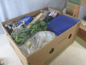 lot 19 image: (EW4) Box Full of Misc - Crafting, ...