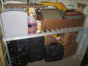 lot 35 image: (BR1) Lot of Assorted UnclaimedUns...