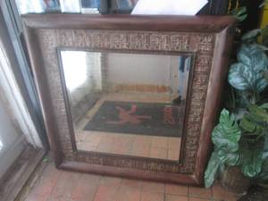 lot 36 image: (FD) Large Metal Frame Decorative B...