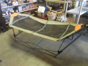 lot 86 image: (F-1) Guide Gear Portable Folding H...