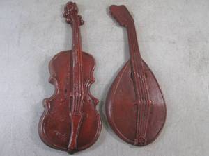 lot 87 image: (EW4) Vintage Royal Cast Metal Viol...