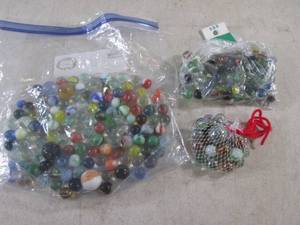 lot 121 image: (EC1) Bags of Marbles...