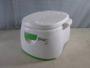 lot 126 image: (CSB) Munchkin Kids Potty Chair...