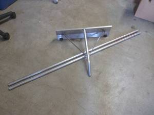 lot 130 image: (BR1) Aluminum Roof Snow Rake with ...