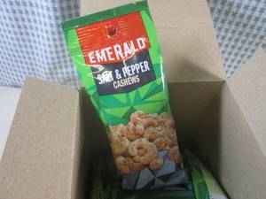 lot 204 image: (B-3) 12 Bags of Emerald Salt & Pep...