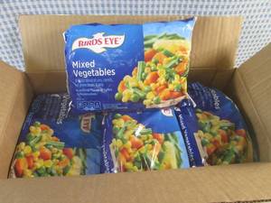 lot 224 image: (FRZ) 12 Bags of Frozen Mixed Veget...
