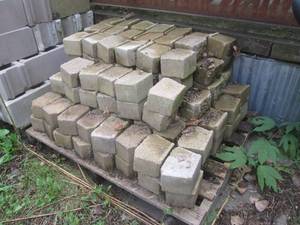 lot 250 image: (OS) Pile of Retaining Wall Blocks...