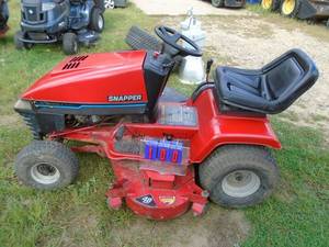 Snapper rider 18 hp hydro. Runs & mows. Jerky. May need drive belt. As shown.