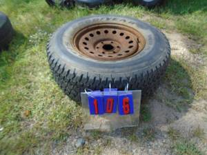 Spare tire Good year P26575r17. Good tread. As shown.