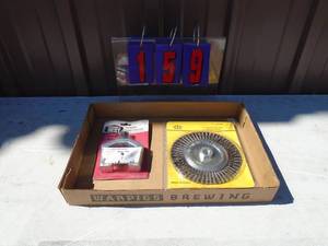 Flat of puller & wire wheels. As shown.