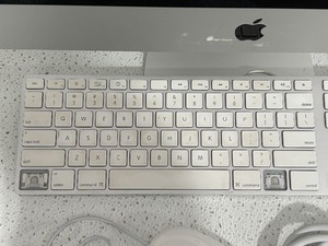 Late 2013 Apple 21.5 Desktop Computer