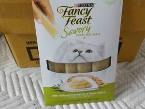 30 x 4 packs Natural Chicken in a D...