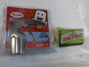 Thifty Ice Cream Scoop and Scrub Sp...