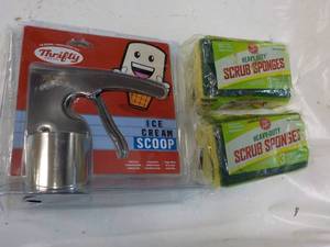 Thifty Ice Cream Scoop and Scrub Sp...