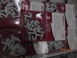5 packages of 7 closetmaid wall cli...