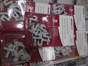 5 packages of 7 closetmaid wall cli...