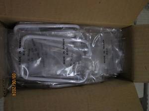 package of 25 new white drawer hand...