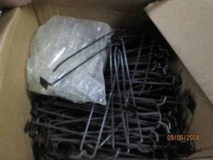 case of black pegs 100 pcs...