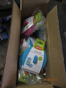 package of 12 dexas suction lids...