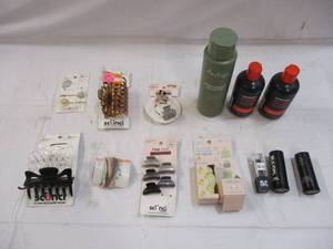 Variety of hair accessories, 15 fl ...