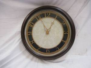 Sterling & Noble 16 clock. Battery...
