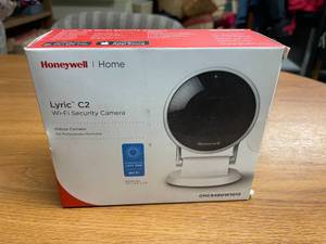 lot 3 image: Honeywell Lyric C2 WiFi Indoor Security Camera