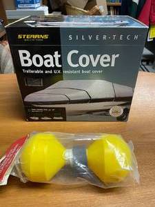 lot 26 image: Boat Cover and Buoy