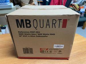 lot 32 image: 1 MBQUART RW1-254 Subwoofer