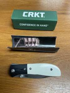 lot 95 image: CRKT M4-02M Knife White