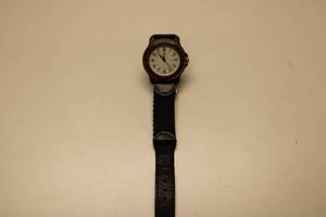 lot 34 image: Vintage Marlboro Promotional Wristwatch