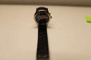 lot 37 image: Patriotic Wristwatch with American Flag Dial and Leather Strap