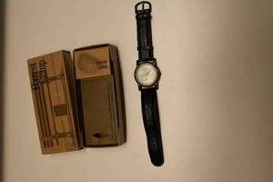 lot 50 image: Forrest Gump Collectible Watch with Original Box