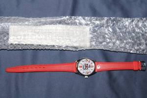 lot 127 image: Vintage Its Howdy Doody Time Wristwatch with Red Strap