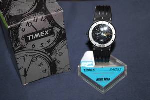 lot 215 image: Timex Star Trek Quartz Watch with Original Box