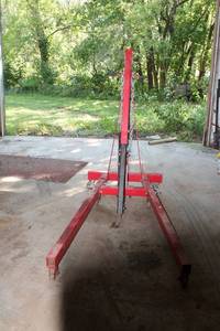 lot 10 image: 2 Ton Hydraulic Engine Hoist Crane