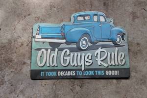 lot 23 image: Vintage Style Old Guys Rule Metal Sign