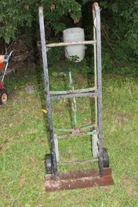 lot 42 image: Vintage Heavy Duty Hand TruckDolly