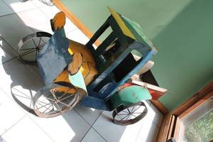 lot 61 image: Vintage Handmade Tin Toy Car
