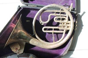 lot 62 image: Vintage French Horn with Purple Lined Hard Case
